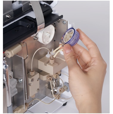 Pump head replacement | Shimadzu Asia Pacific