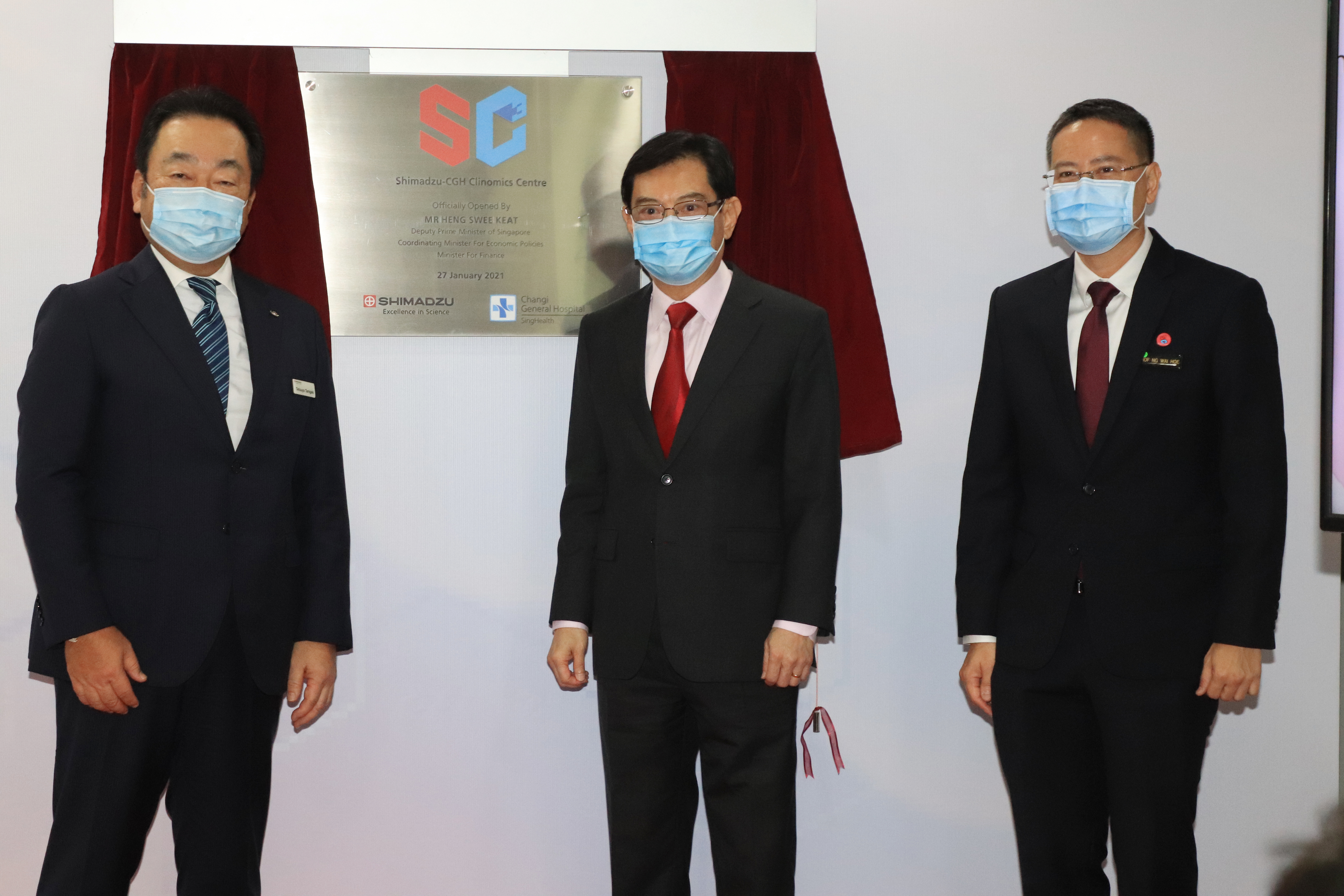  DPM Heng officially opened the Shimadzu-CGH Clinomics Centre today